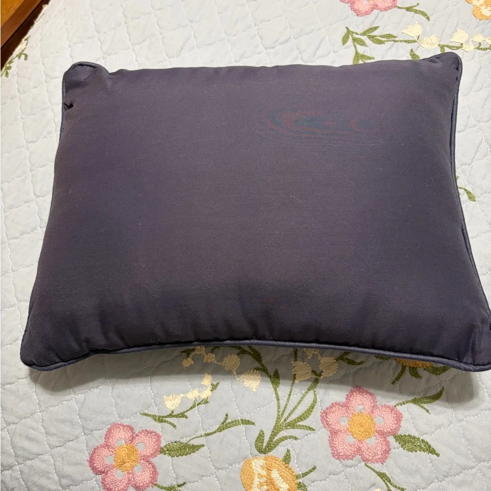 Vintage 90’s Festive Holiday PreOwned Pillow with Merry Christmas Design See Pic